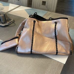 Metallic neoprene bag with pouch